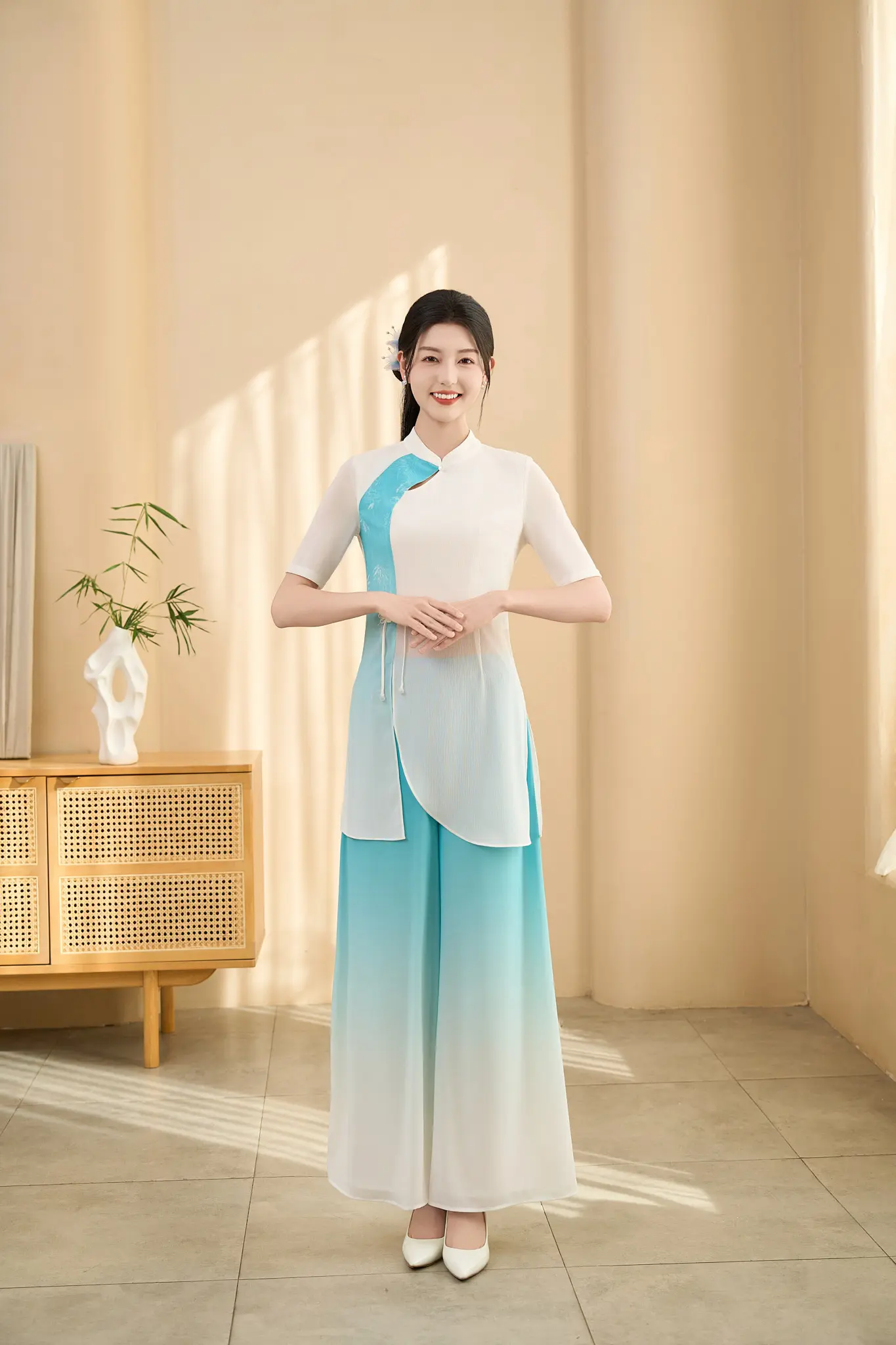 棠越足浴技师工作服。