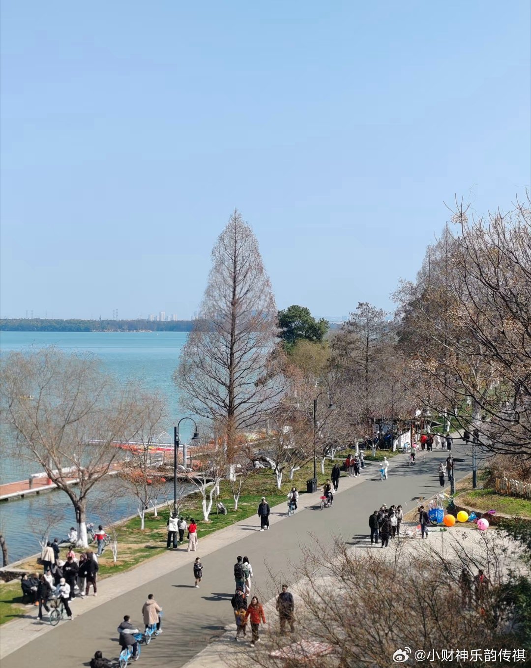 商家直呼金价越涨生意越难干很多人以为金价涨得越厉害，金店老板越赚其实不然、金价越