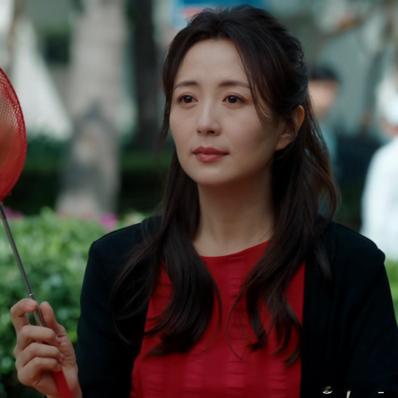 杨童舒[超话]  亲爱的傅棠，愿你的灵魂如海风般轻盈，在爱与被爱的裂隙中，找到与