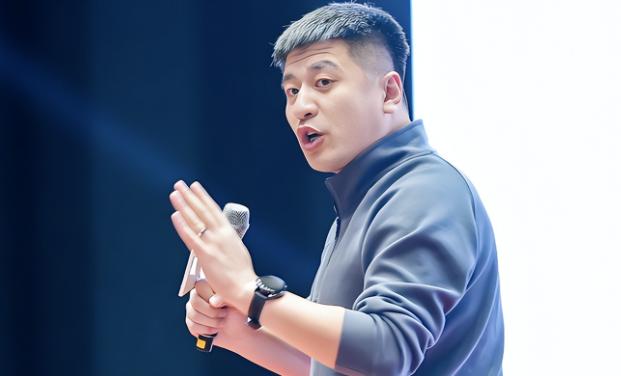 张雪峰去世，给200名员工提前存了半年工资，给女儿留下过亿资产
最让人发愣的，不