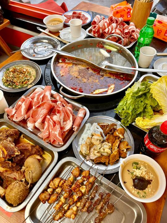 济南新店💰60多一位的牛羊肉火锅烧烤自助