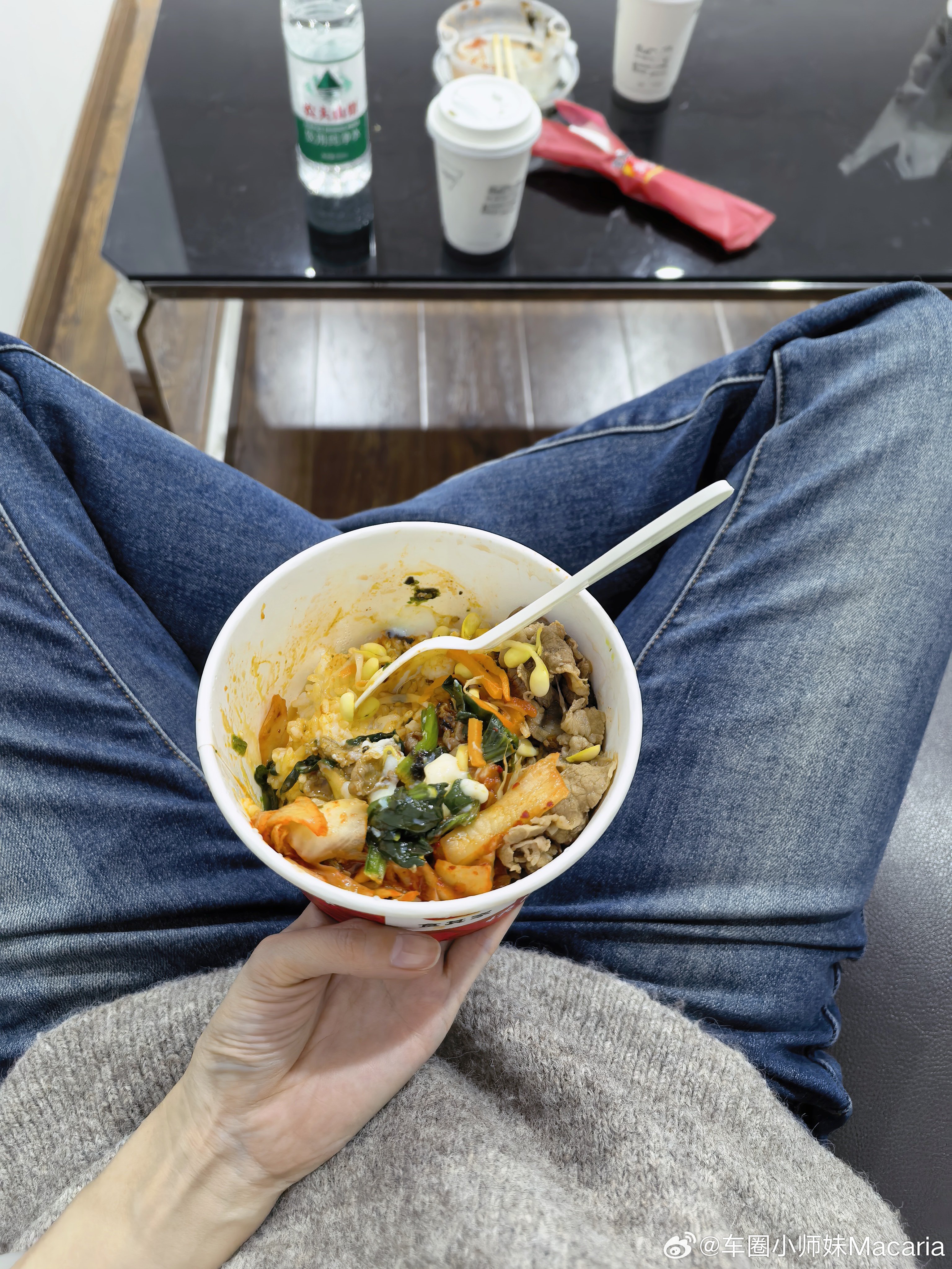 车圈牛马状态具象化了，明天蔚来5566上市，俺做官方直播，明天我们又要见面了哟