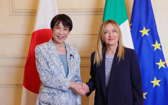 意大利不表态，日本失望。

高市早苗这趟意大利之行，场面给足了——红毯铺了，仪仗