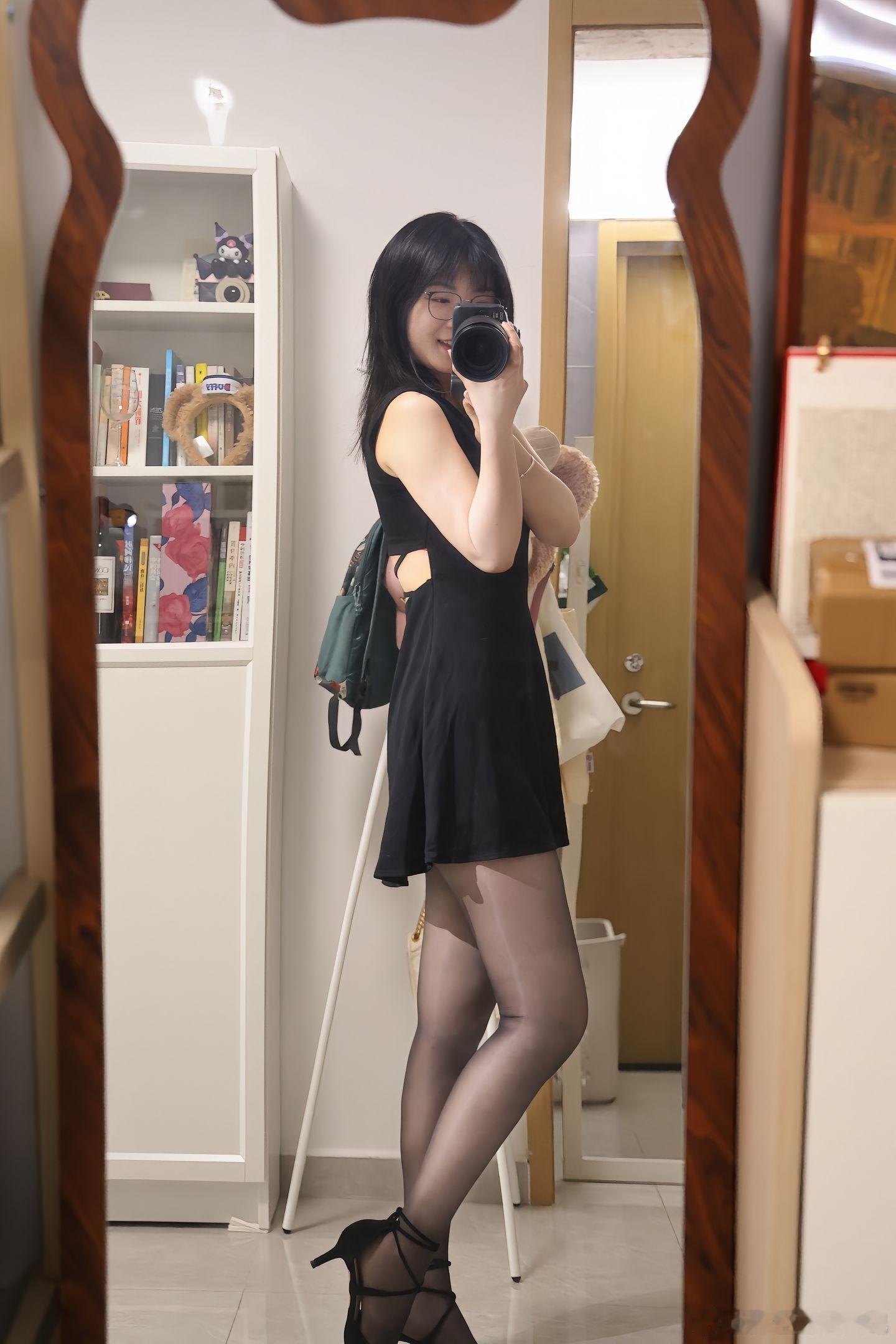 自拍 嘿，girl.美女绘梦长廊