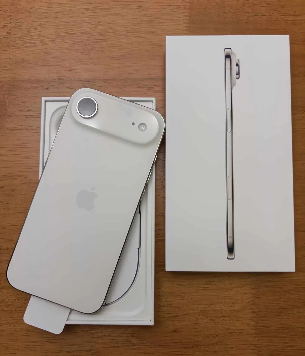 想要就买，air真的很精致本来满心等着抢iPhoneicon18pm，反复思考之