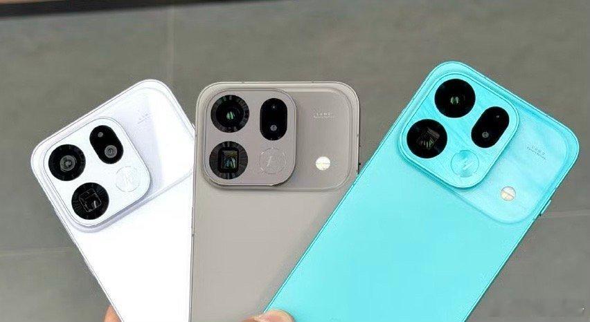 OPPO Find X9s Pro青色真机效果蛮不错的，正面黑边非常窄，尺寸小巧