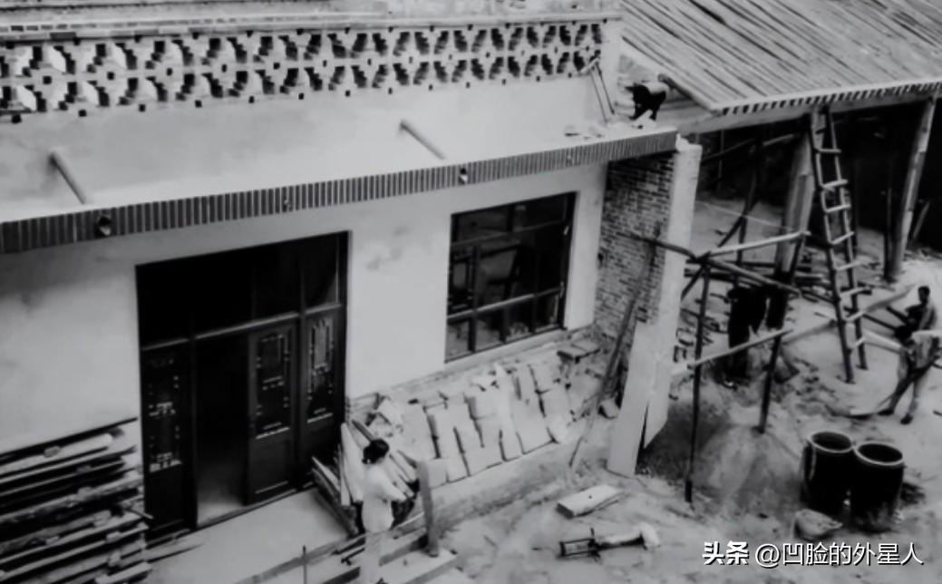 1997年，山西平遥人耿保国不顾家人反对，四处借钱凑了100万，买下了3000多