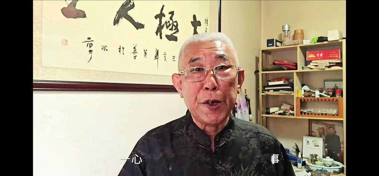 又是篓子？[捂脸][捂脸]博主的话术，看似是在揭露“口号与现实的脱节”，实则是在