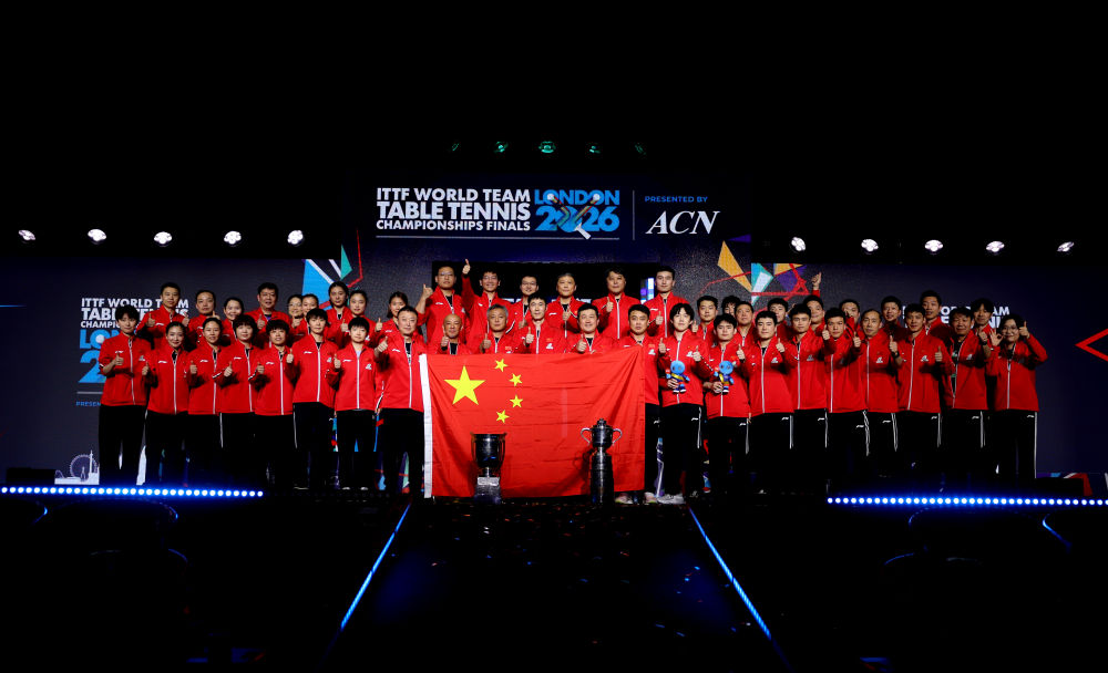 新华社：国乒在伦敦参加青少年乒乓球交流活动