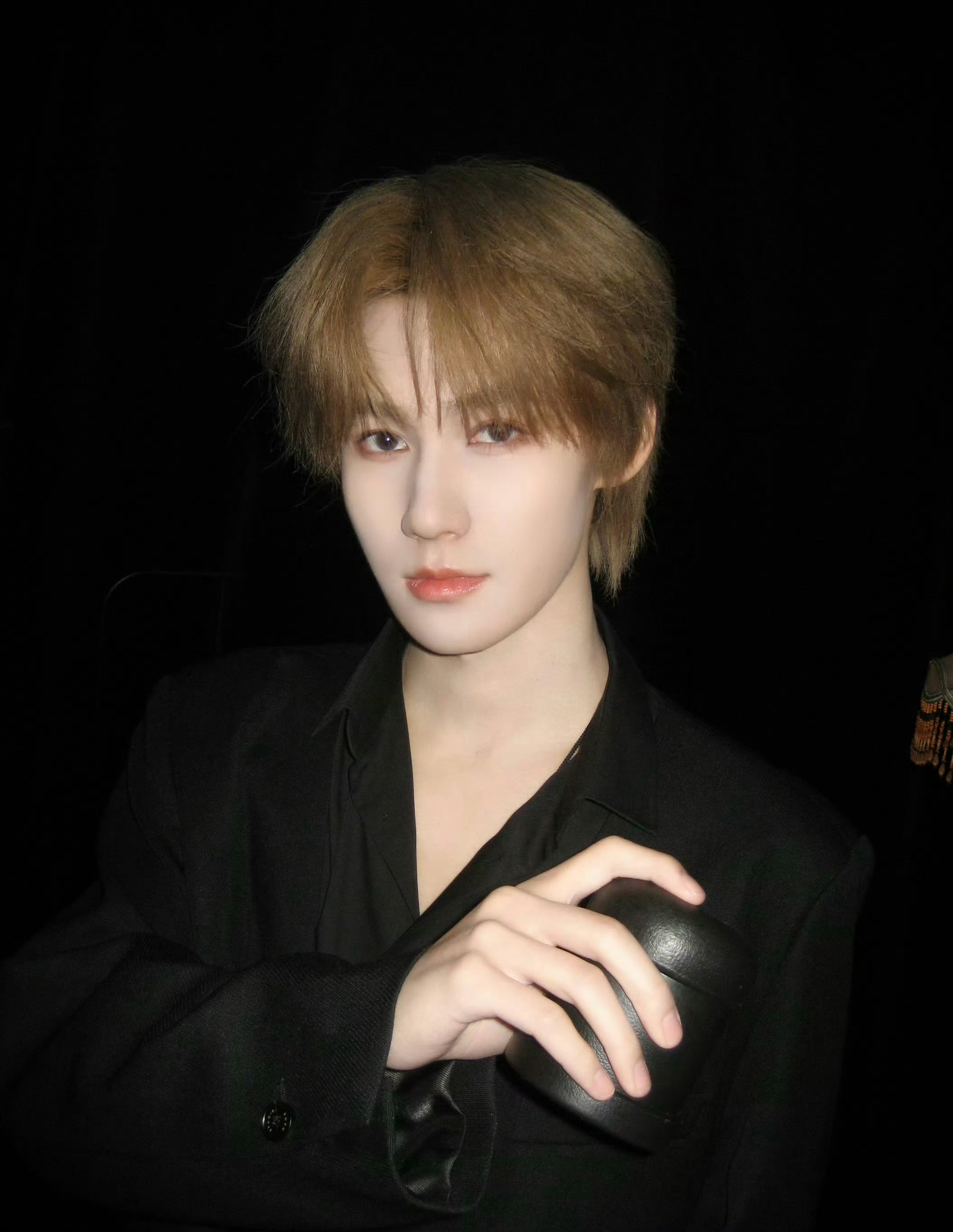 张真源 × 今日all Black 营业造型大片 📸风格大赏时尚灵感解读