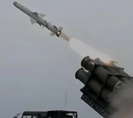 评美日菲等7国20日以来特大军演

这场号称1.7万人参与、持续19天的“肩并肩