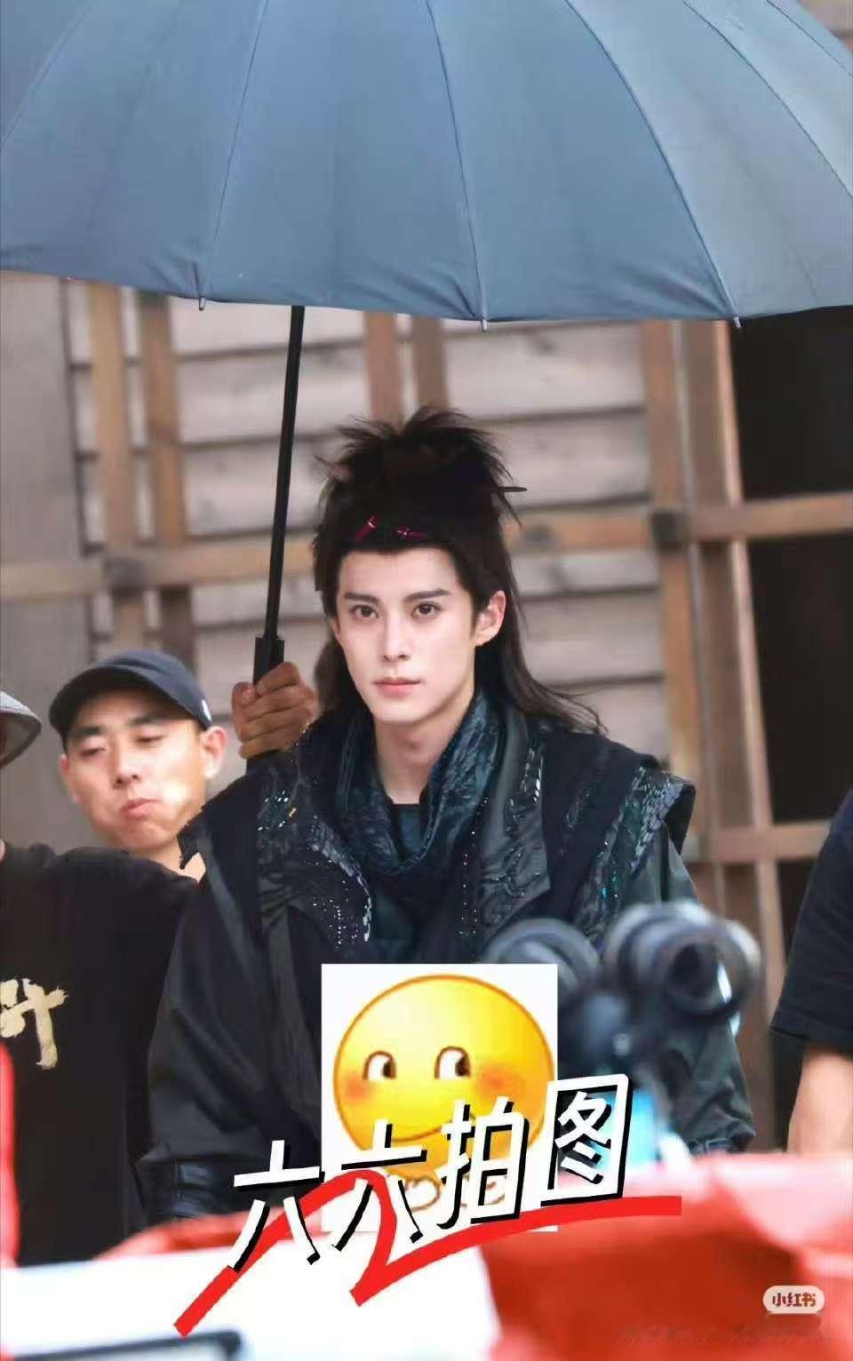 王鹤棣毽子头造型王鹤棣少年感造型王鹤棣毽子头造型，好帅，[打call][打cal