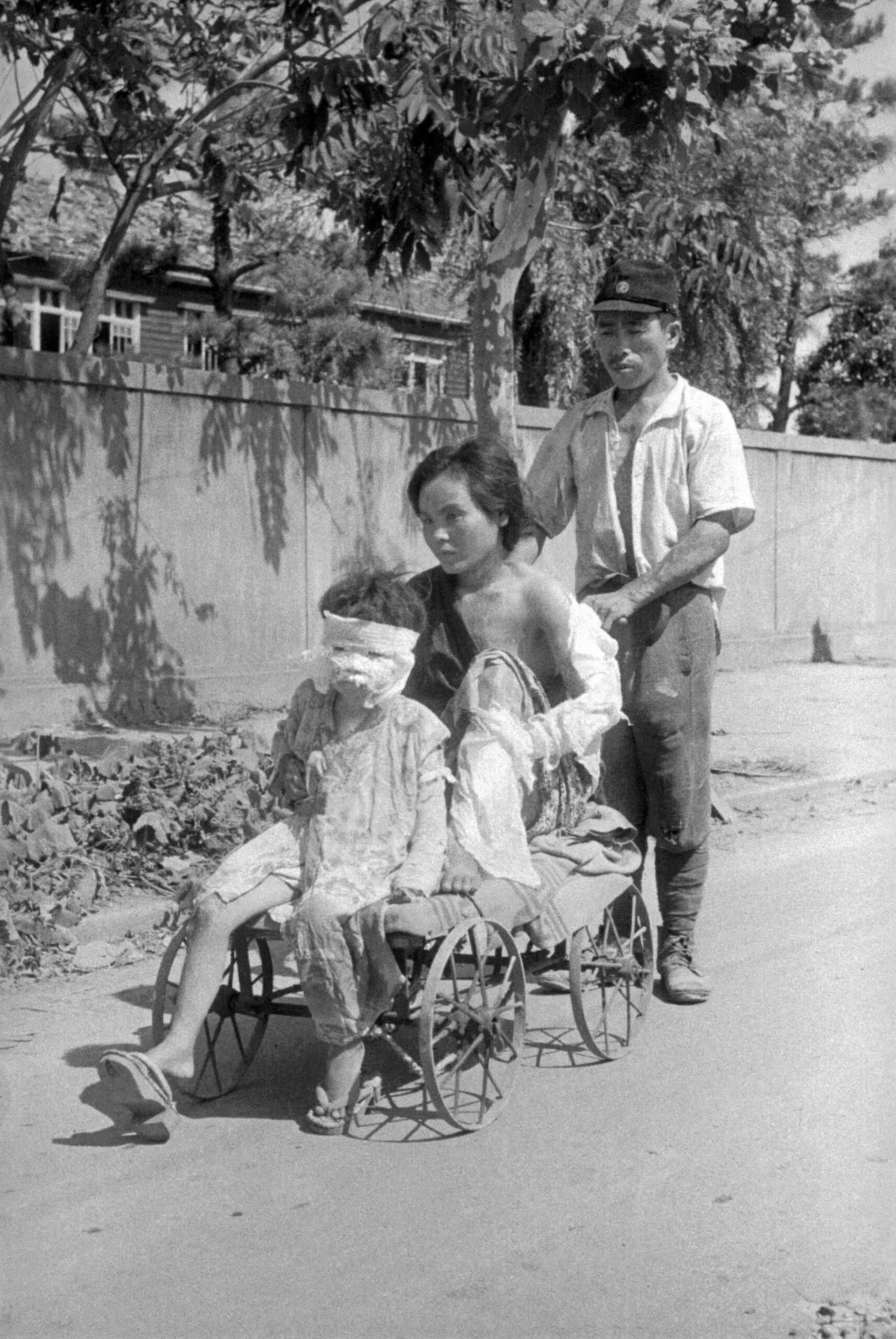 报应来了，自己侥幸逃过了清算，在蒋光头“以德报怨”的号召下苟且偷生被遣返回国，妻