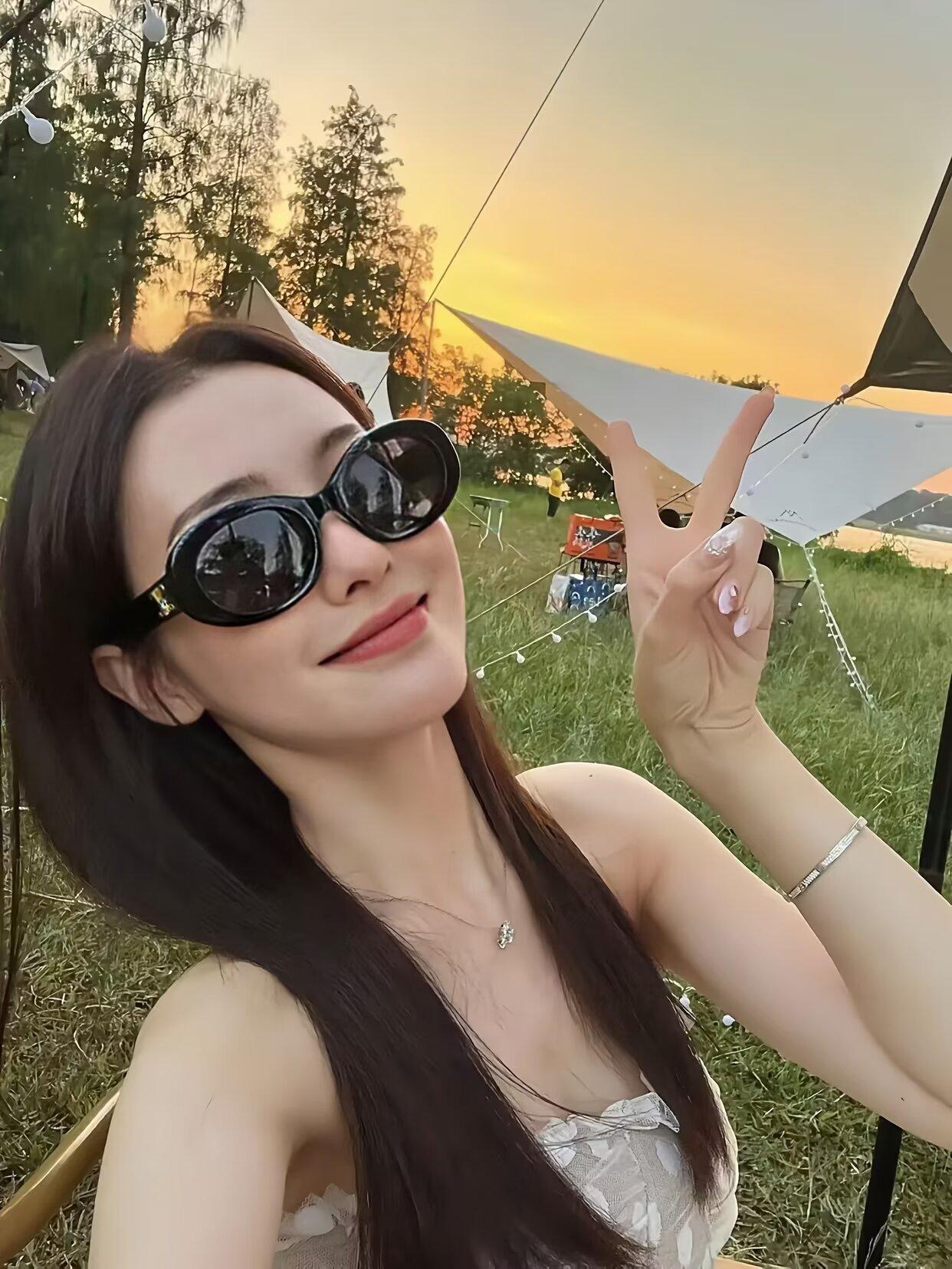 准到吓人的三秒识人术 1、层次——看鞋子 2、卫生——看指甲 3、格局——看买单