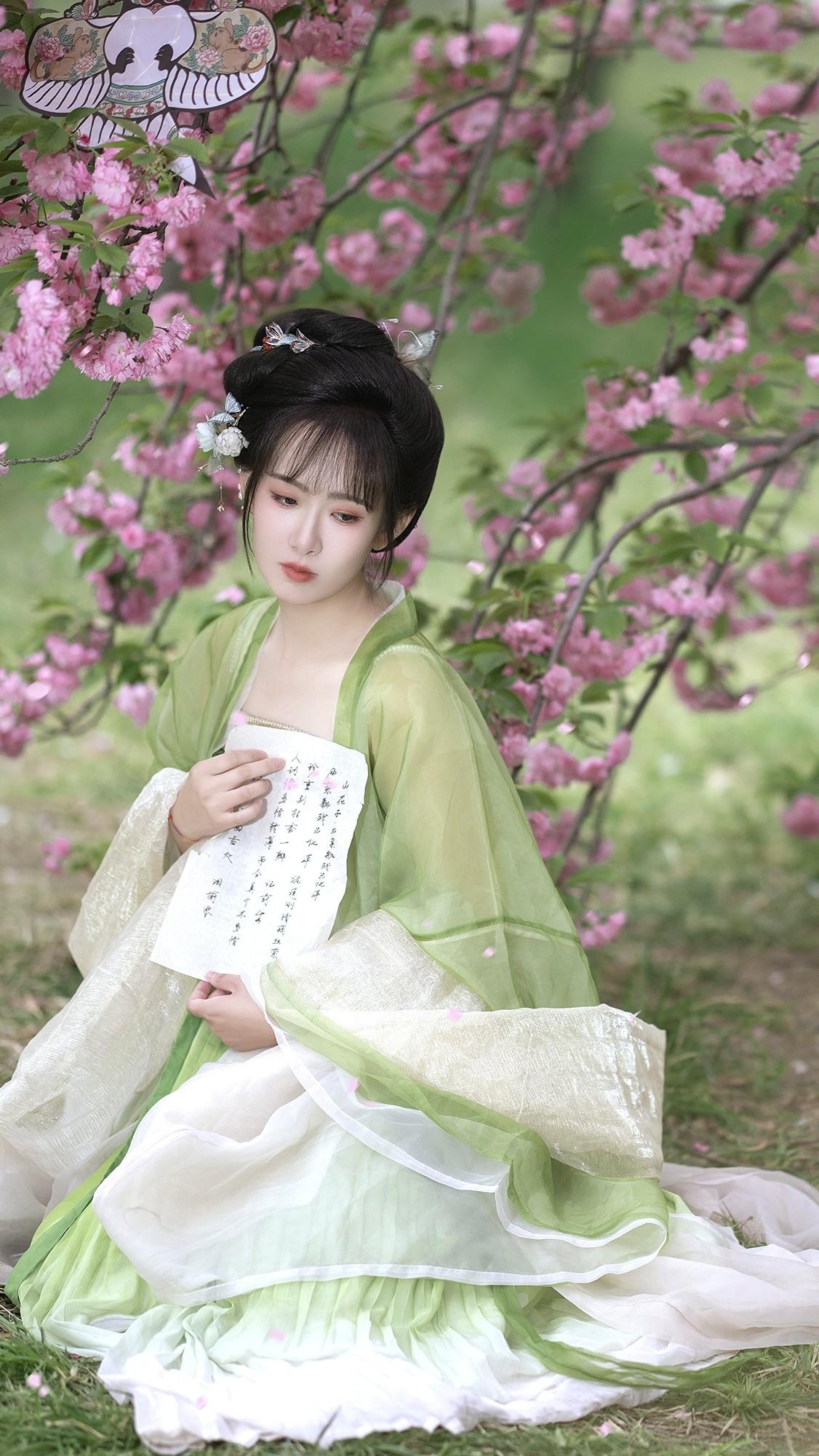 “春风十里不如你”。