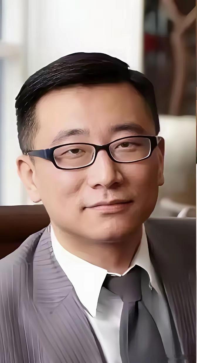 刚刚被处死的许垚，面相说明了一切——自负、阴狠、狭隘、有城府…… 