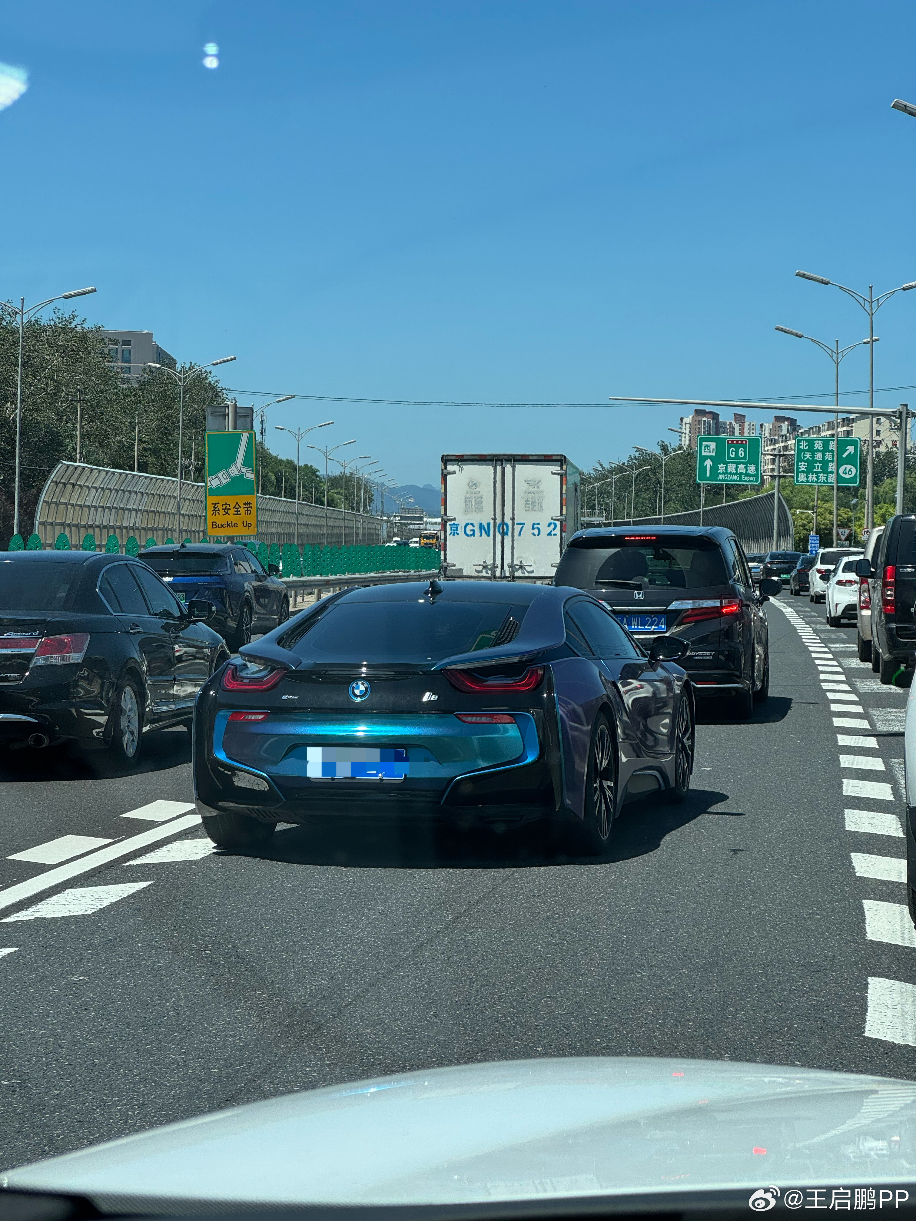 i8好哇，我太喜欢i8了[笑而不语][笑而不语]理想i8 ​​​