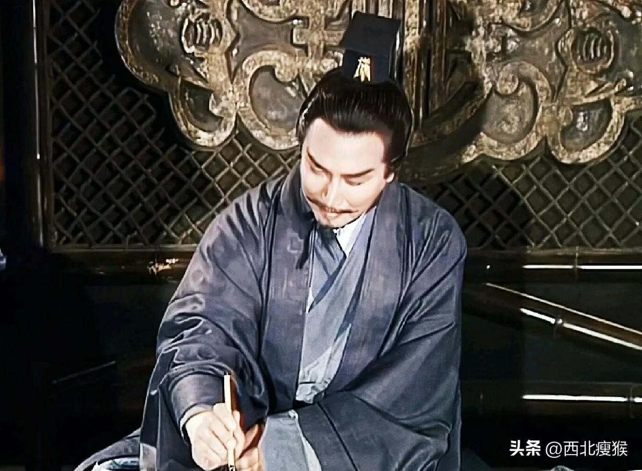 我认为诸葛亮足智多谋，甘于奉献，责任性强，有才华，算无遗策”的安全感
   无论
