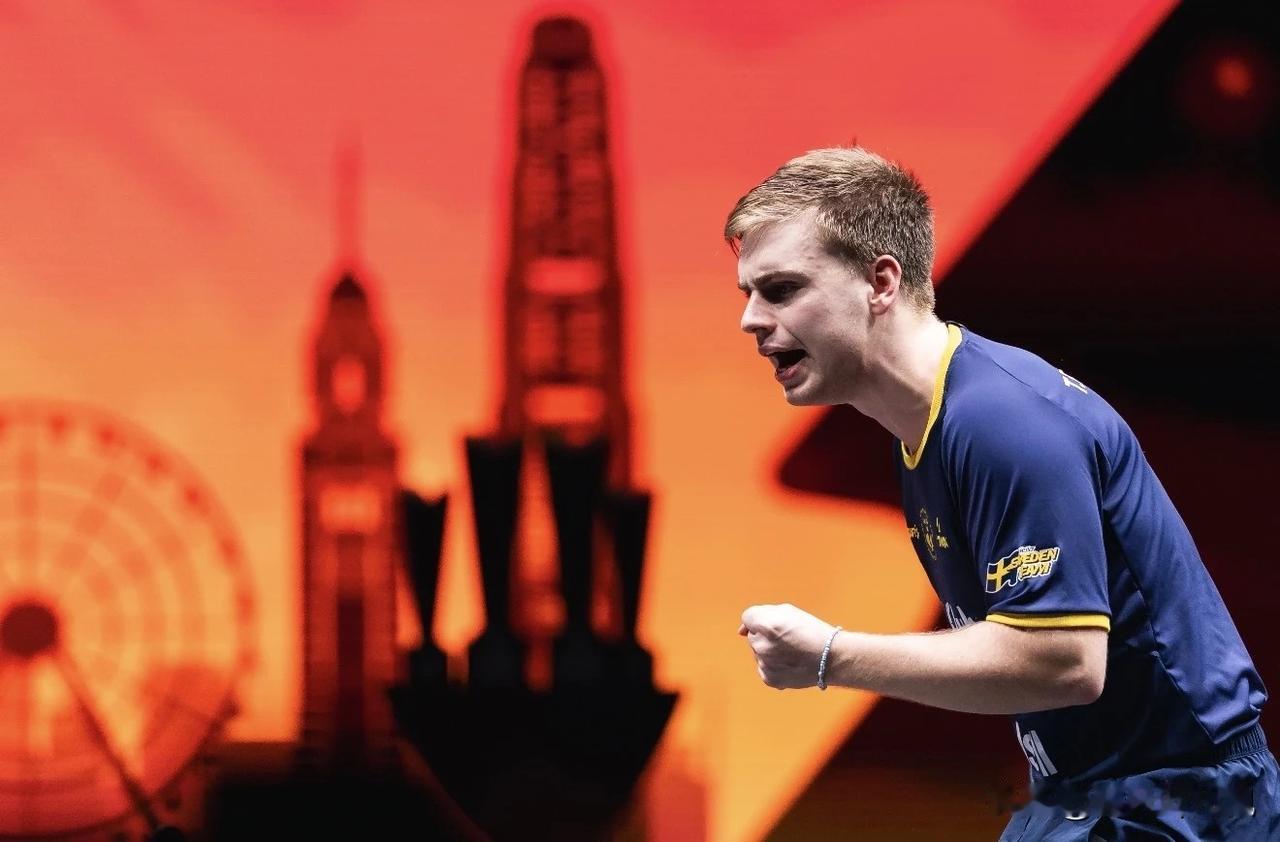 那你票卖完了，别人喜欢看的也进不了场啊[捂脸]