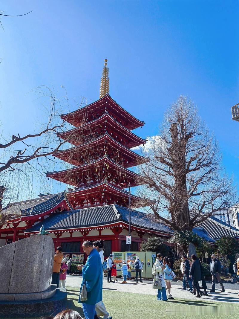 日本市值千亿美元的上市公司有多少？

1.软银集团
目前每股26.2美元，总市值