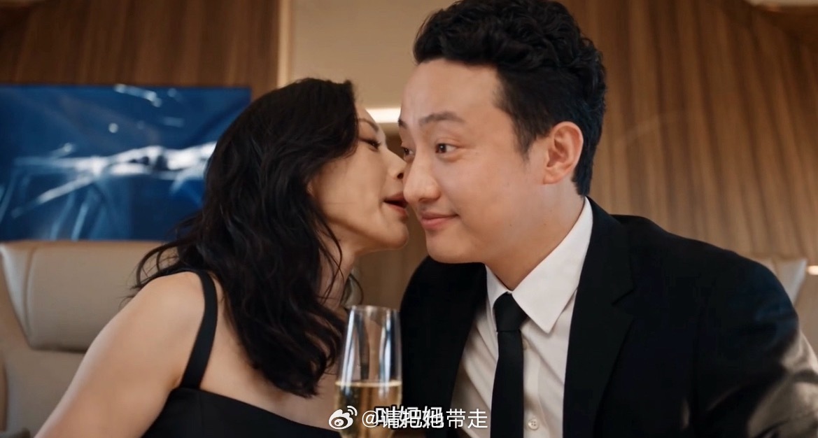 孙宇晨景甜AI短剧上线孙宇晨小作文变成AI短剧剧本现实大瓜一键转化成短剧素材，现