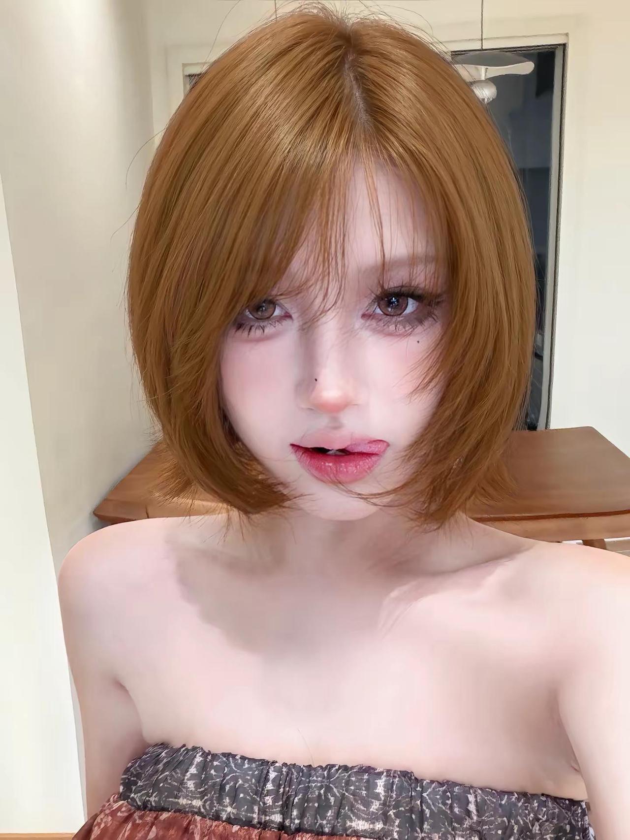 又背着闺蜜们染头了！金色传说夏日限时回归，就这个古早混血味儿爽～