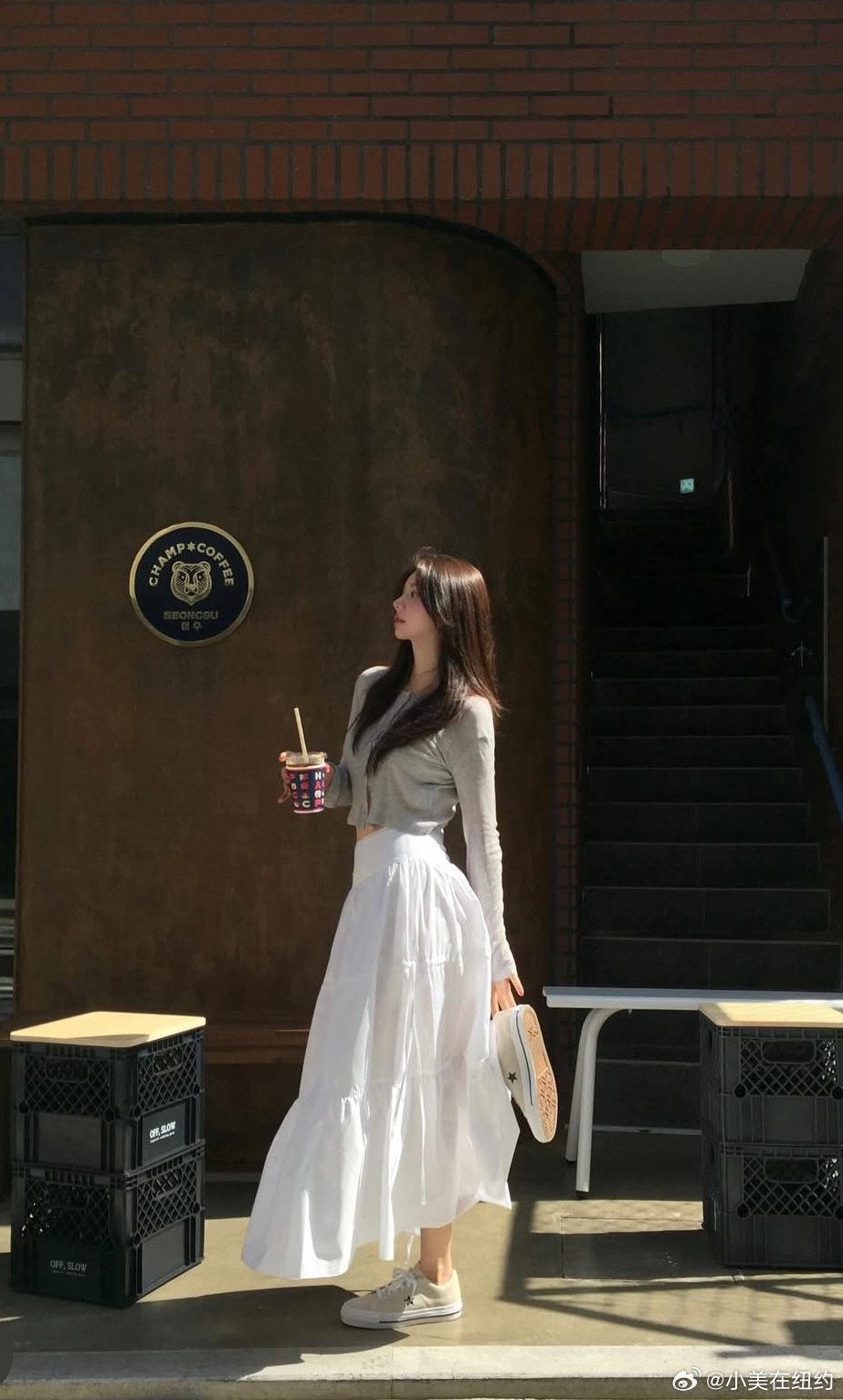 钱就是拿来花的一旦我不存在宇宙就消失了宇宙因我而存在 ​​​