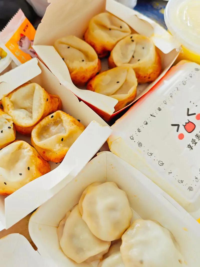 上海的十大生煎包，你喜欢吃哪种？

大壶春：上海的老字号，以其传统生煎包而闻名，