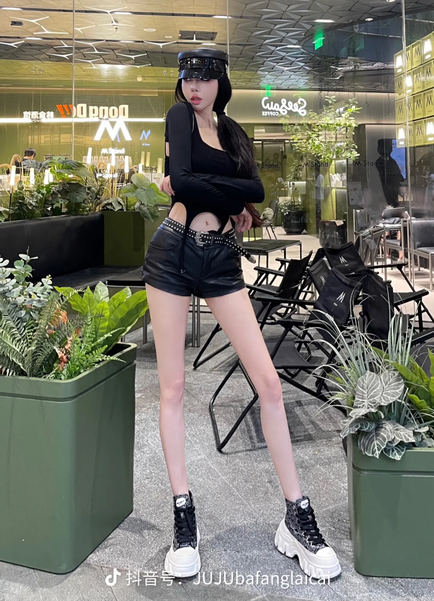 酷是一种感觉。酷是一种感觉！一种气质！一种吸引！是一种气场！酷，不分性别，不分男女是那种劲儿😎