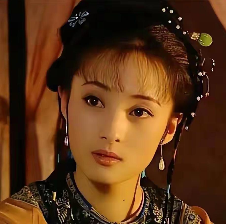 她是“中国第一美女”，结婚两次未生子，如今73岁愈发迷人了！
 
熟悉80年代影