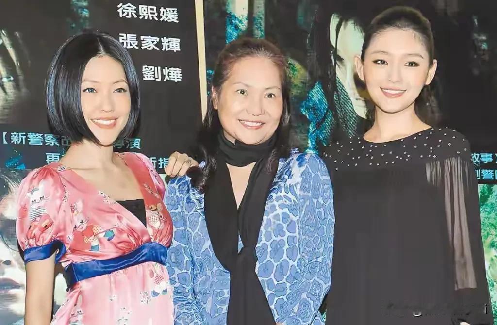 据媒体报道，S妈再次发文：“不信正义换不回，我要上战场，给我加油吧！”“山东的，
