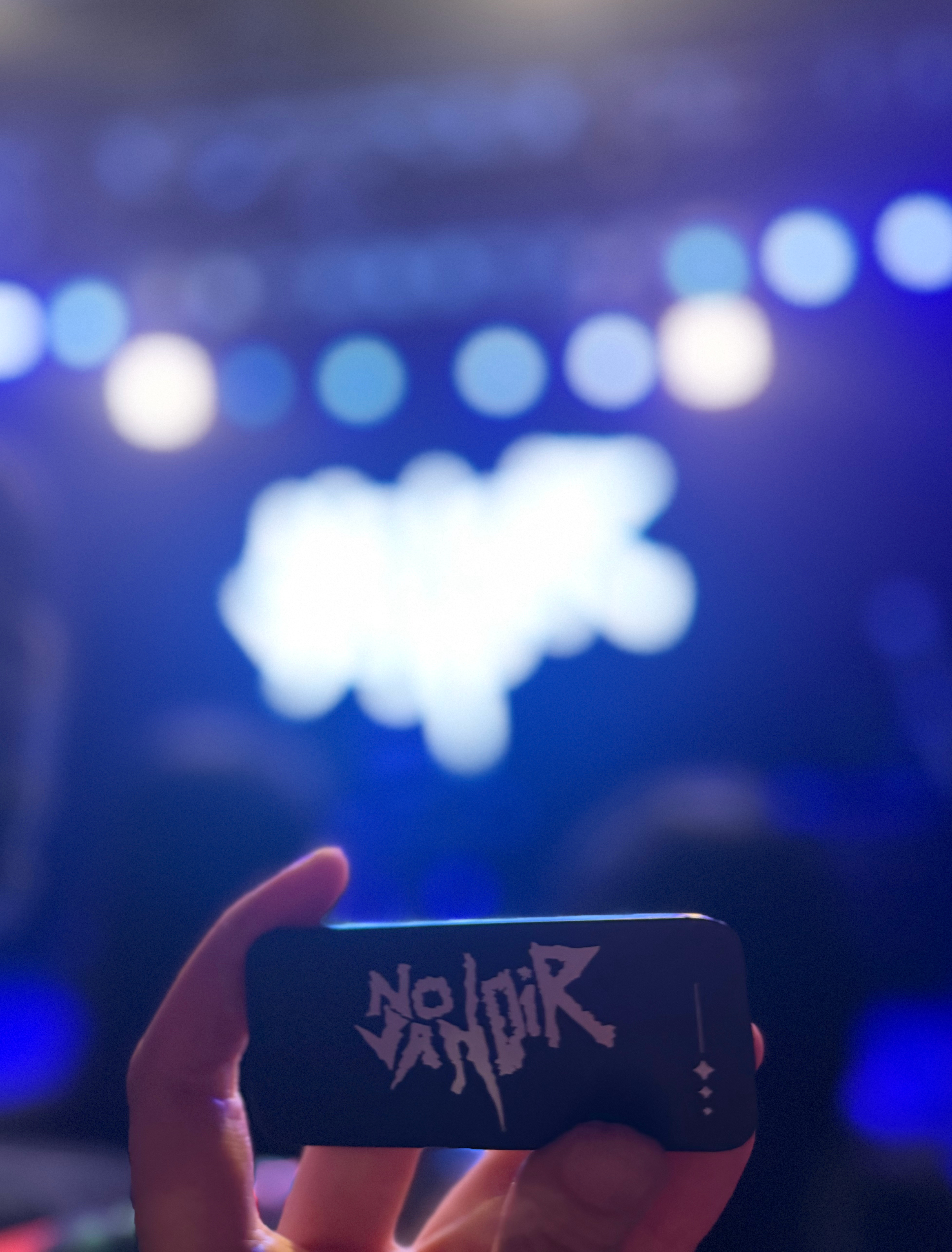 直接给我累坐地下了，我去剧场比较好