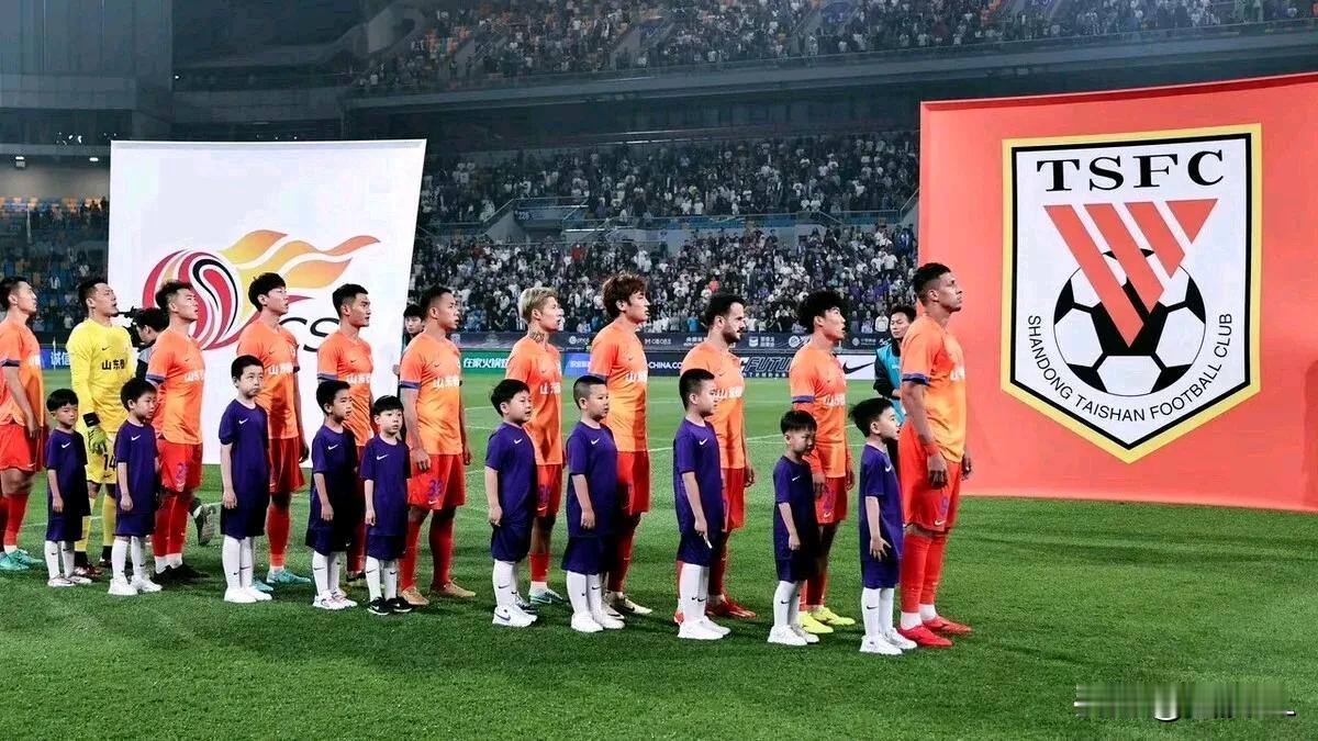 山东泰山队球员身价TOP10、升降幅度，克雷桑涨幅最高，泽卡降幅最大。
  1、