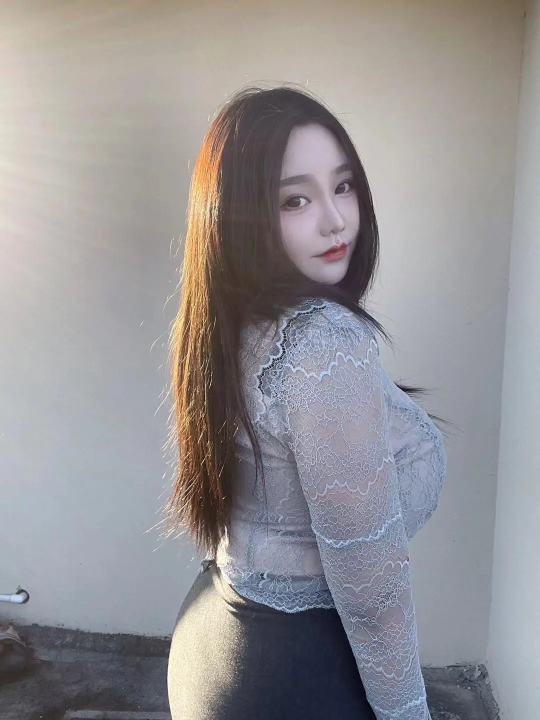 人可以念旧，但别奢望一切如旧。