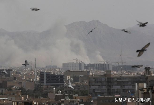 蔡正元昨天在节目中表示美国打伊朗有废核等4个动机，站到道德制高点，在国际政治跟国