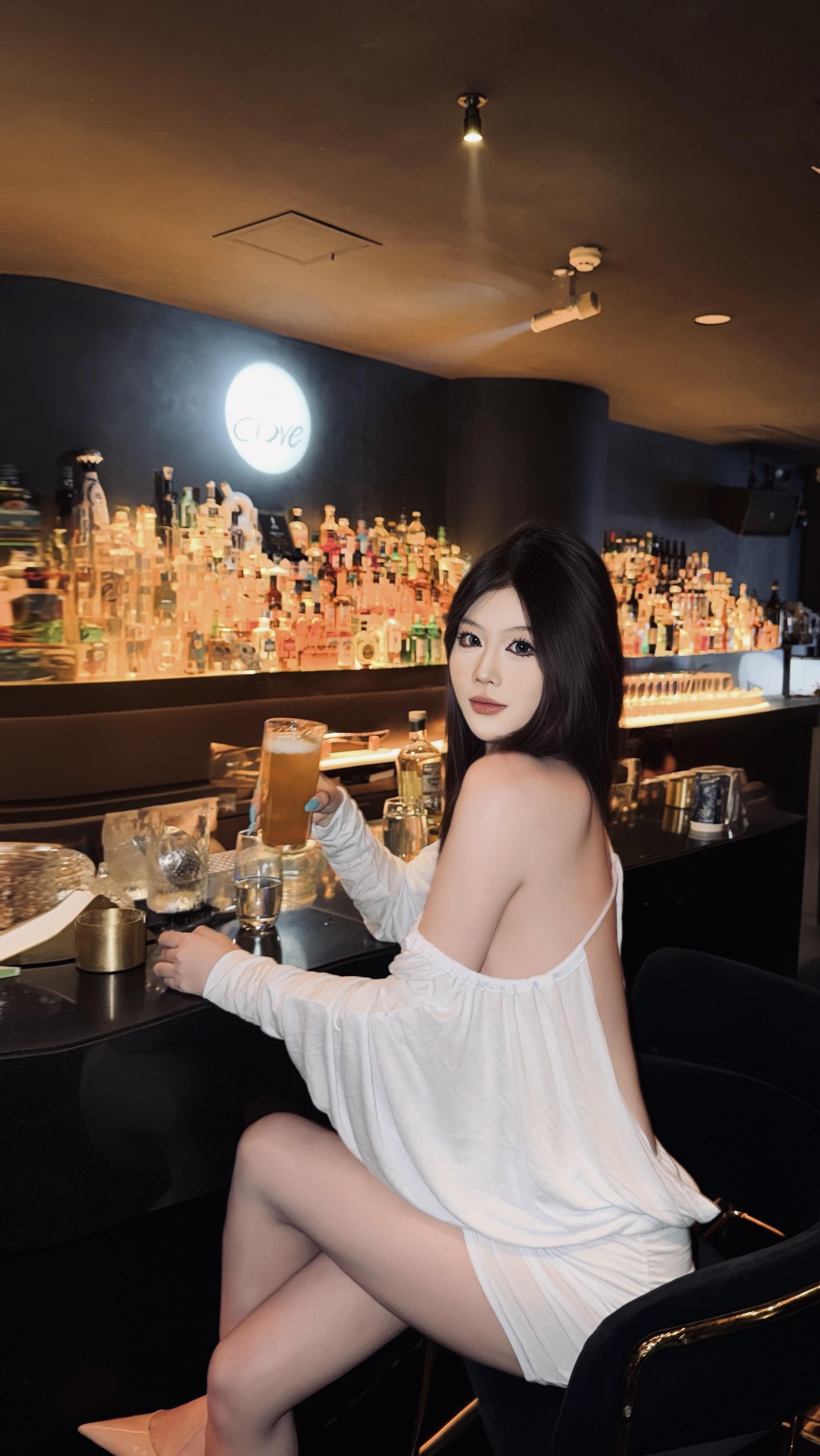 冬天来临的时候落在我肩膀的会是落叶还是你的外套
