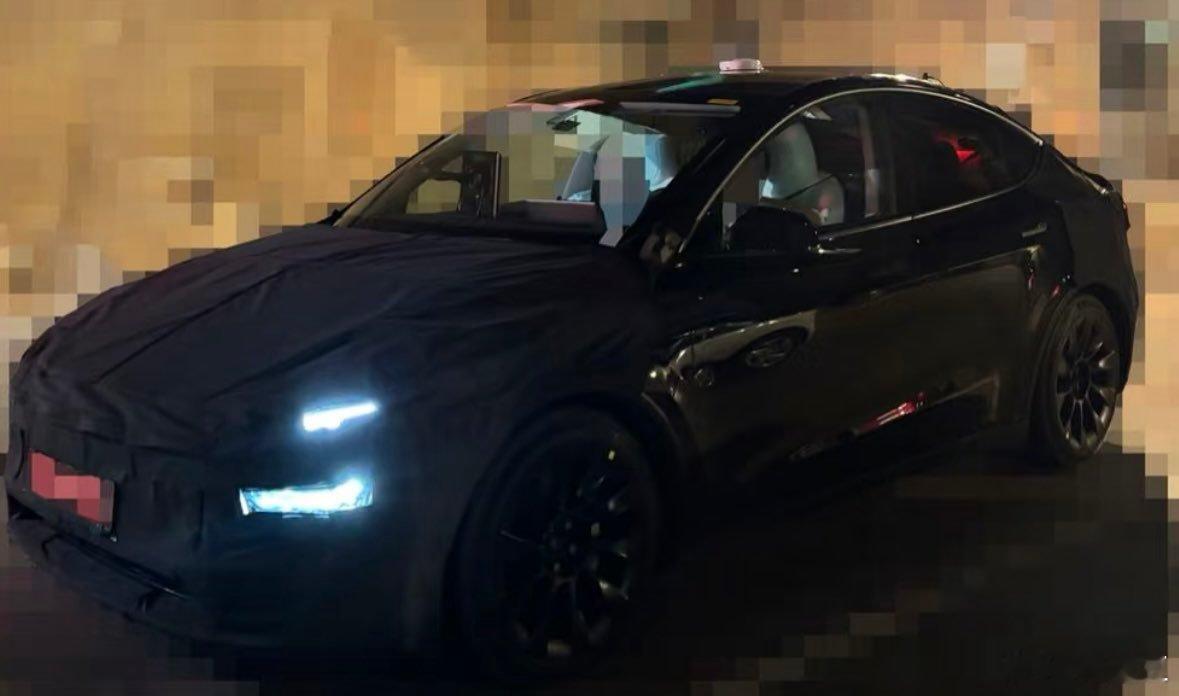 焕新版model y各种各样的的传闻都有了之前中国区是7座会上现在说6座也会上假