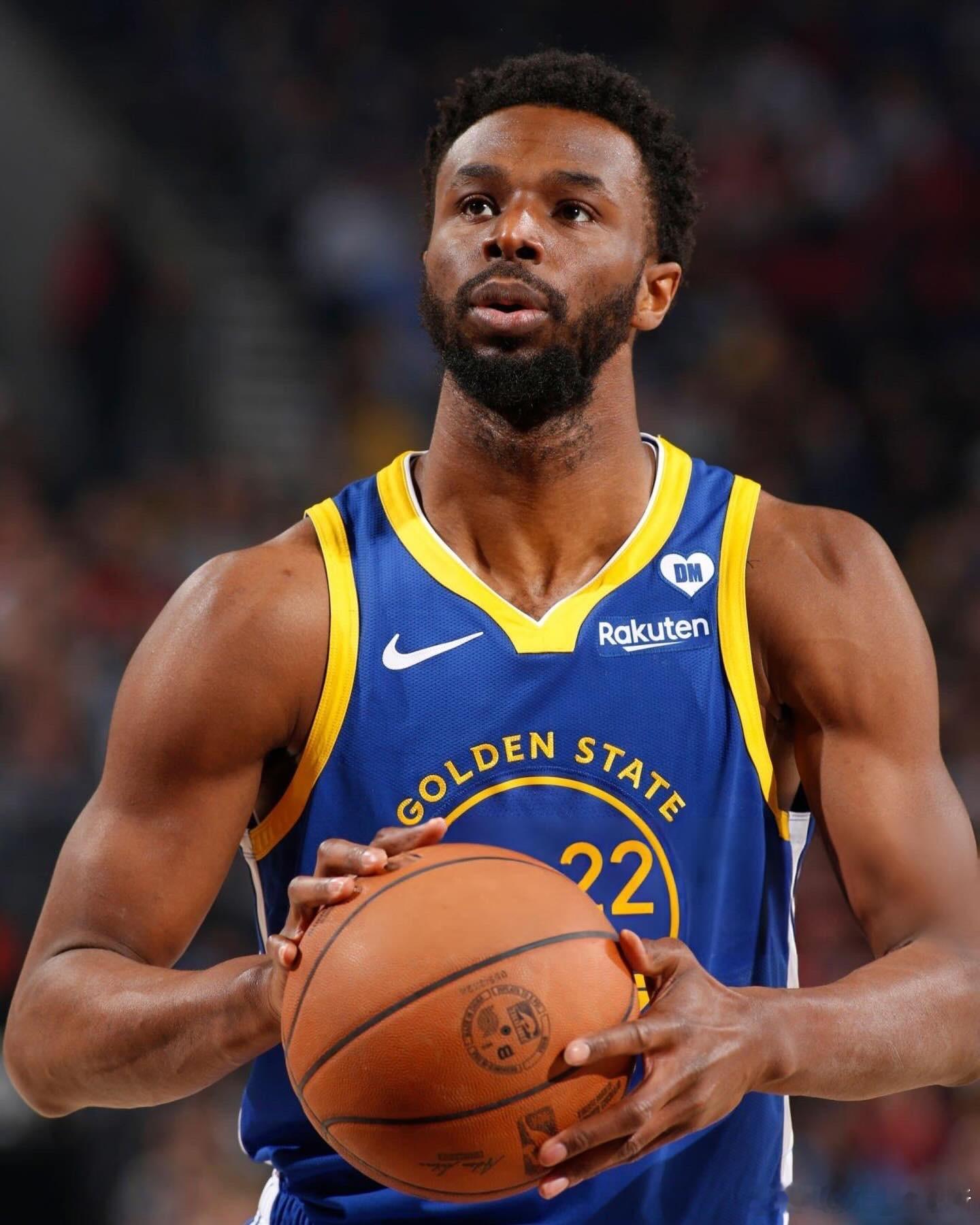 维金斯谈到自己个人和球队本赛季表现:“我本赛季的表现不好，我觉得我是在赛季进行到