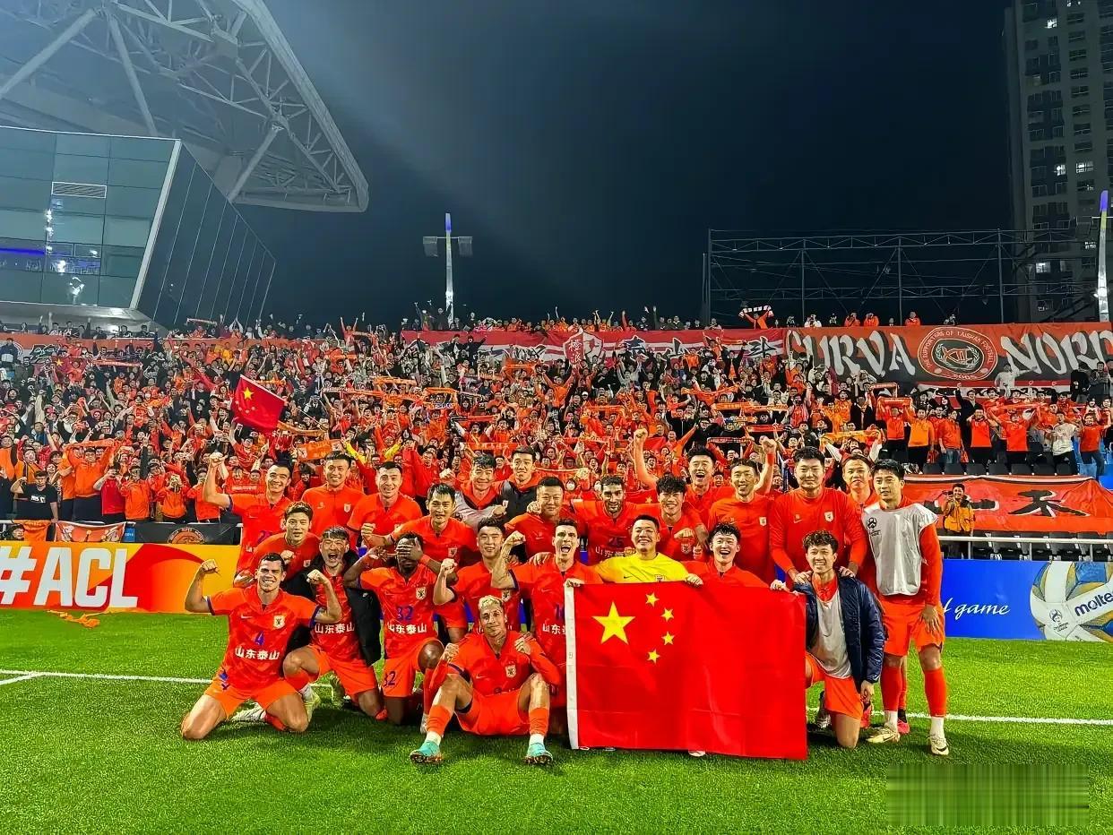 山东泰山今年亚冠不出线都难，不但自己的小组对手仁川联送点、乌龙送大礼，就连其他小