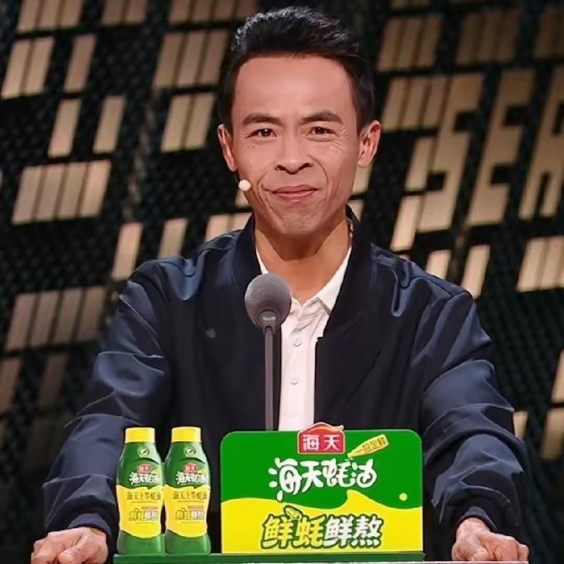 鸡排哥，开始进军娱乐圈。
《主咖》的最后一期，请来了网红鸡排哥，他的出现，意味着