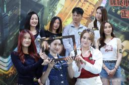 黎耀祥龔嘉欣難忘農曆七月十四拍墳場戲 拒評鼎爺家事盼身體健康.  黎耀祥、龔嘉欣