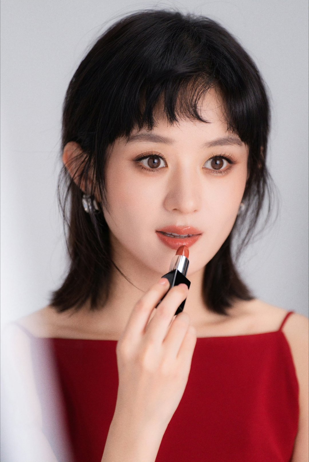 赵丽颖好适合眉上刘海是真的好美 