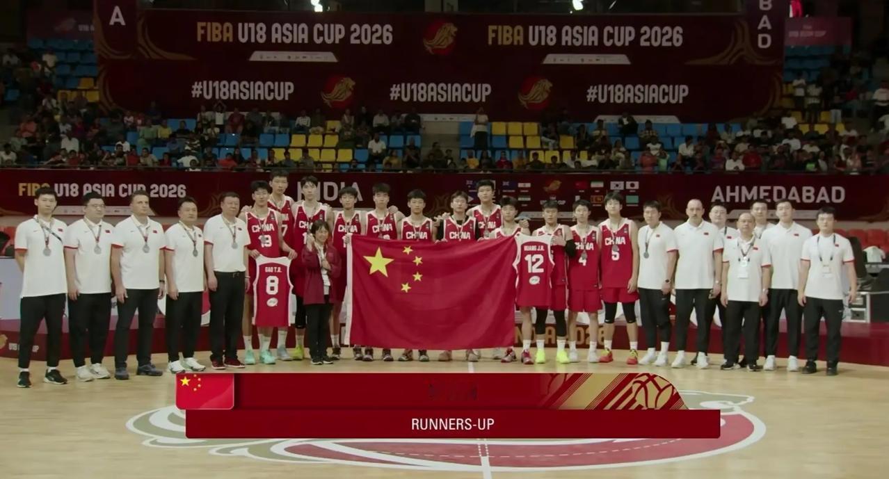 这才是男篮希望！U18新星优缺点全景解析，未来上限一目了然

张懿赵杰（锋线核心