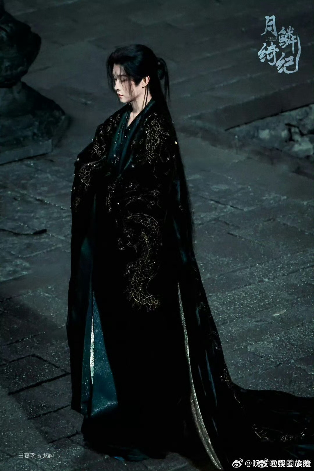 田嘉瑞不愧是话剧科班生月鳞绮纪田嘉瑞这演技绝了！演寄灵是清纯害羞的少年，转龙神就