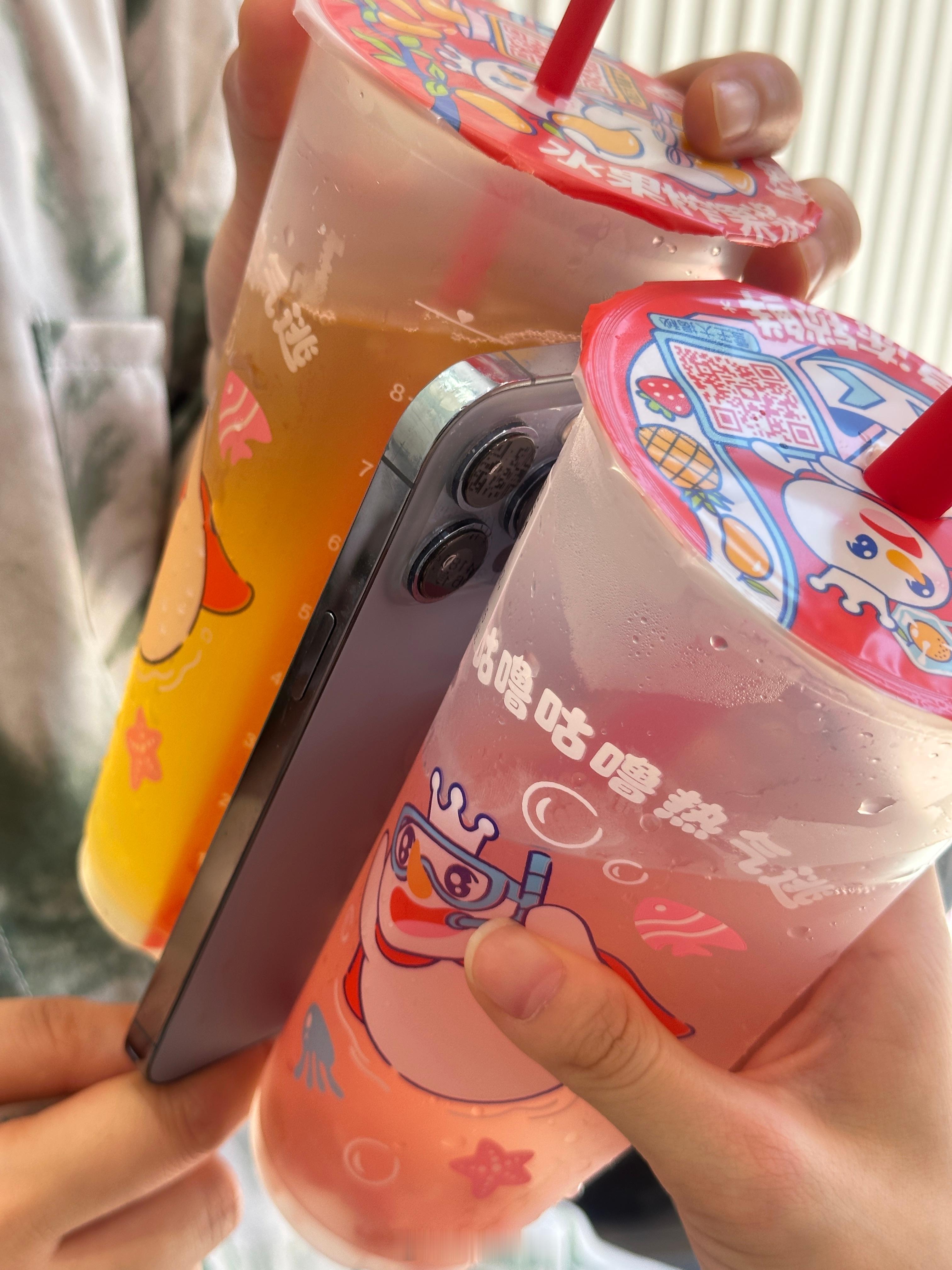 户外高温手机降温法[喵喵] ​​​