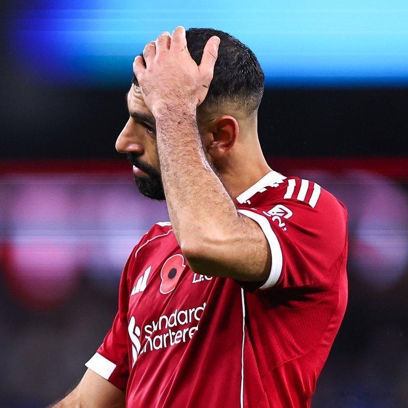 本赛季的越王本赛季英超联赛中，萨拉赫已成为遭遇越位判罚最多的球员（9次）。 