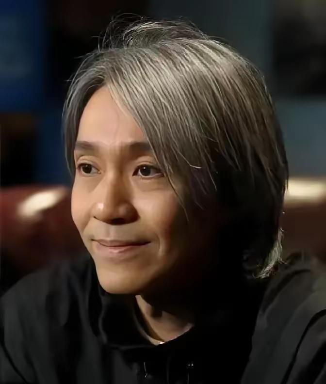 他和成龙都是影视界的大人物，这就是他厉害，还是成龙厉害呢？