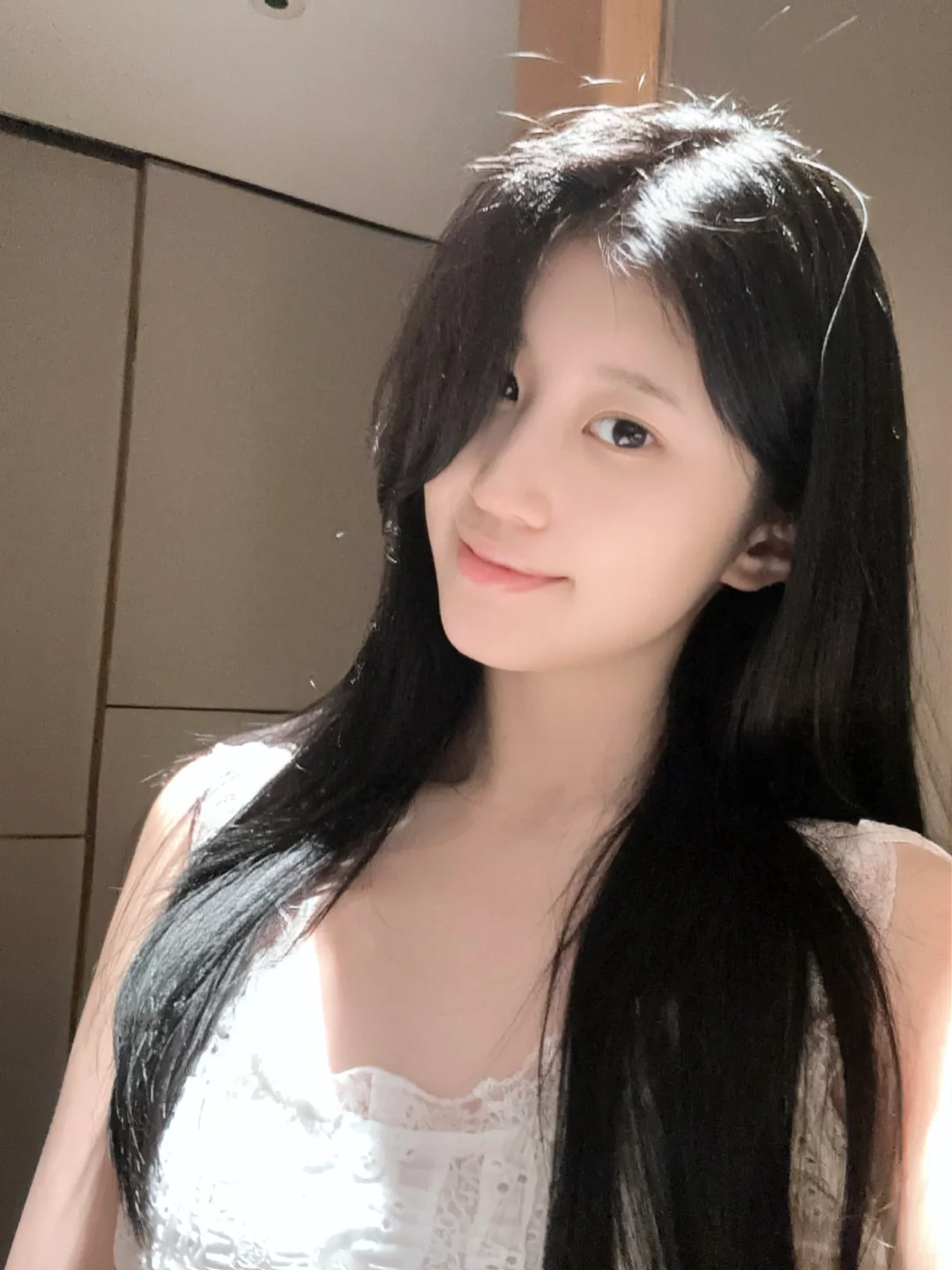 黑长直➕素颜 太清纯啦
