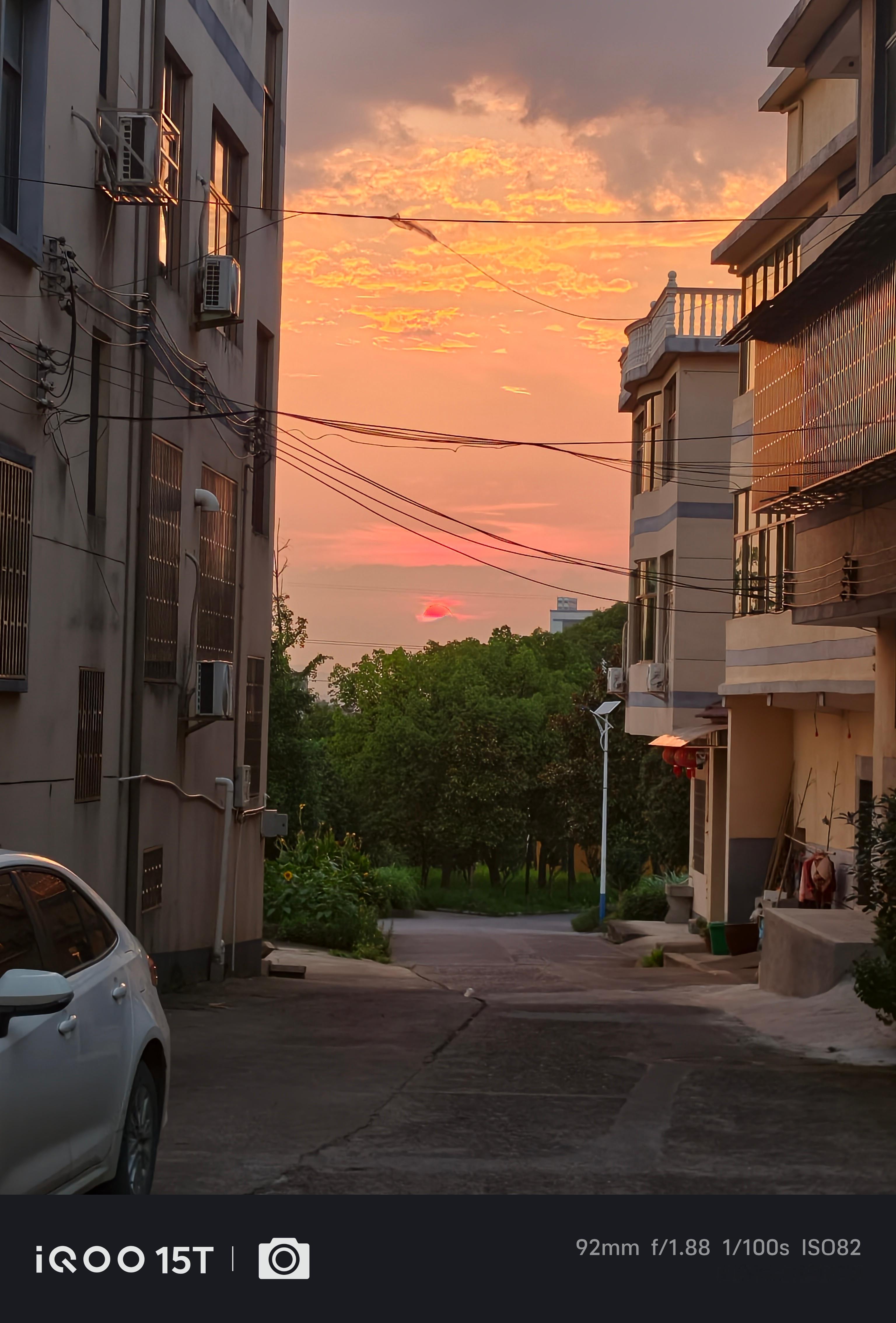 夕阳，美～ 