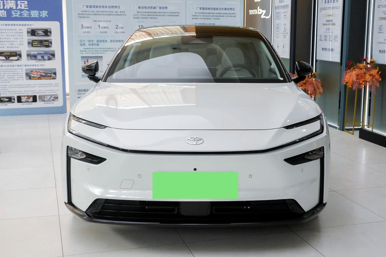 我觉得铂智7这车，造型是其中一个亮点，还有就是价格和配置一起“发力”💥 302